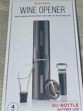 Chefman Electric Wine Opener Set in Black